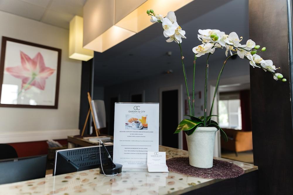 Garden & Aix En Provence - Rousset Aparthotel Rousset (Bouches-du-Rhone)