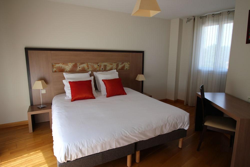 Aparthotel Garden & Aix En Provence - Rousset 3*