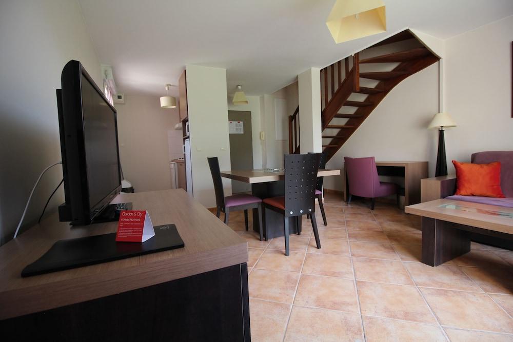Garden & Aix En Provence - Rousset Rousset (Bouches-du-Rhone)
